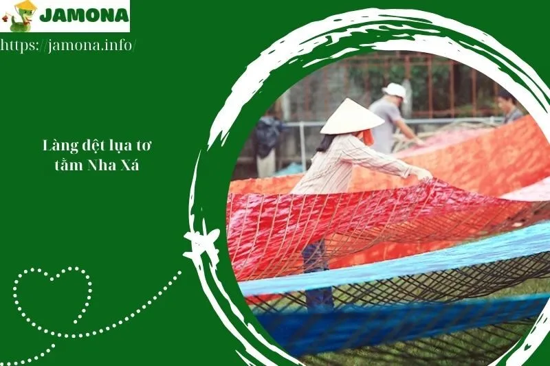 Làng dệt lụa tơ tằm Nha Xá